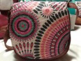 /album/fotogaleria-cartera-ecocuero-con-aspillera-bordada/a2013-07-30-01-04-59-jpg1/